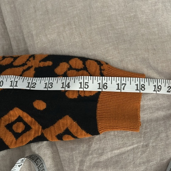 Vintage Crew neck Wool Blend Floral print Sweater. Size L - Picture 8 of 10